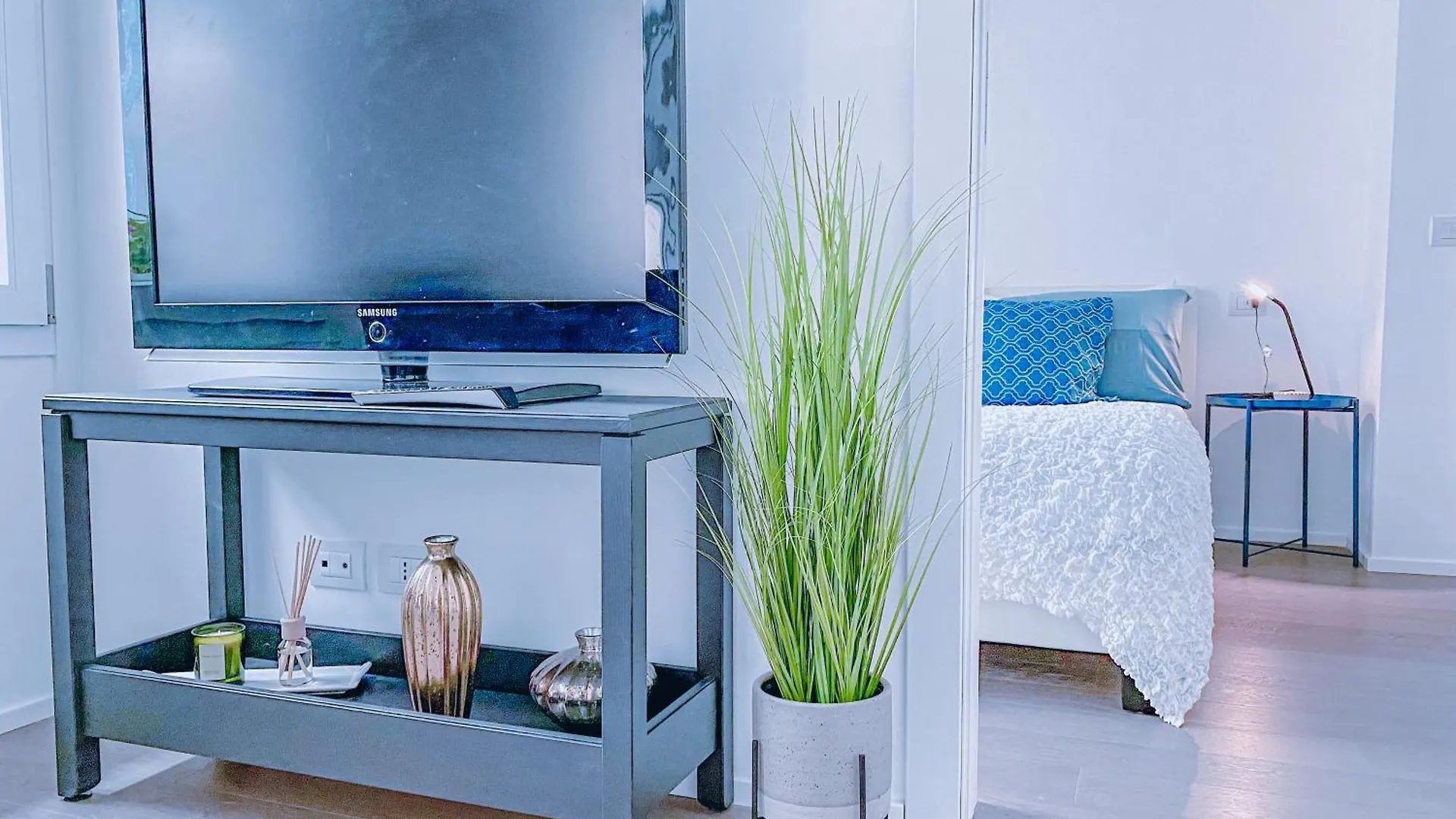Am65 Suite - 16 Min Duomo Terrazzo Parcheggio Milan Italy